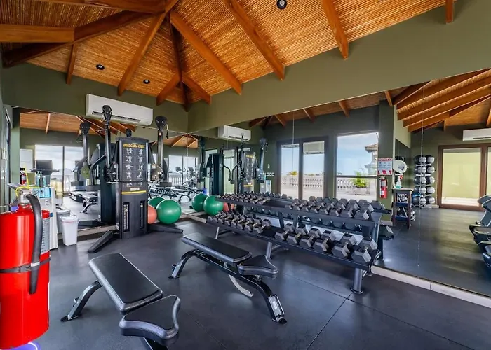 360 Splendor 306-ocean View Condo-breakfast Holiday home