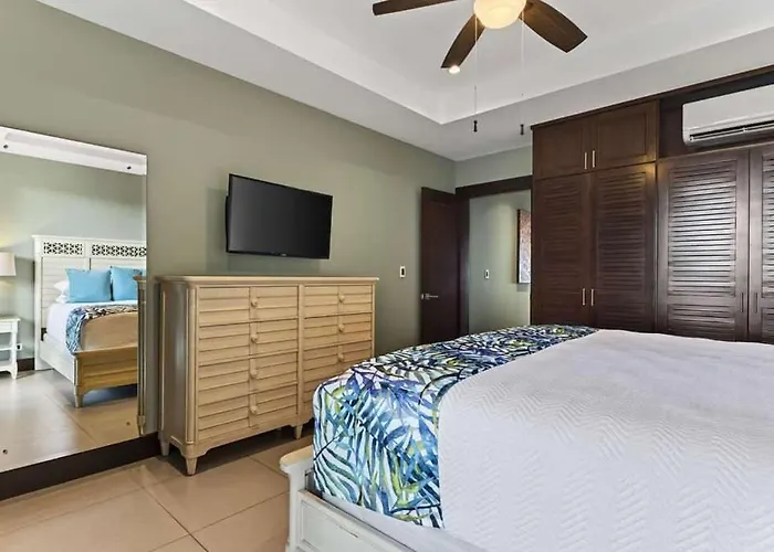 Holiday home 360 Splendor 306-ocean View Condo-breakfast *