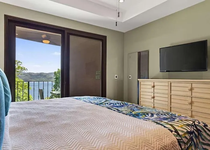360 Splendor 306-ocean View Condo-breakfast *