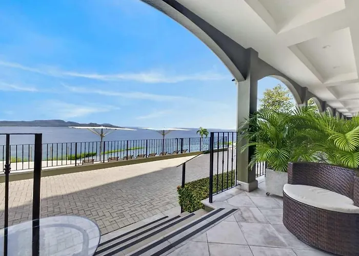 Holiday home 360 Splendor 306-ocean View Condo-breakfast